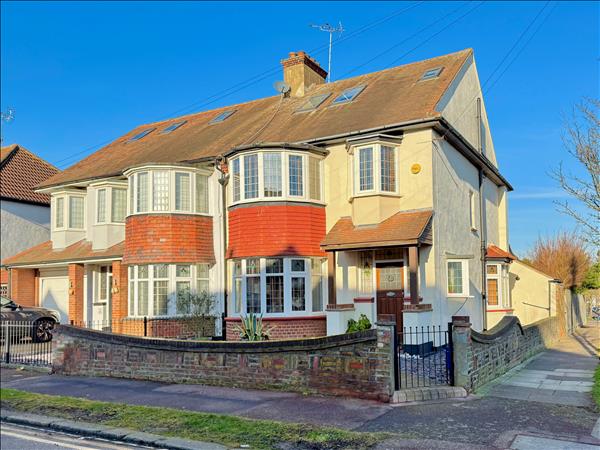 Highlands Estate, Leigh-on-Sea, SS9