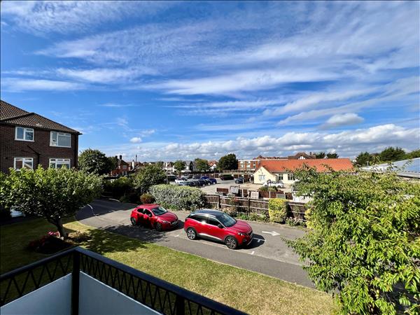 Winton Lodge, Imperial Avenue