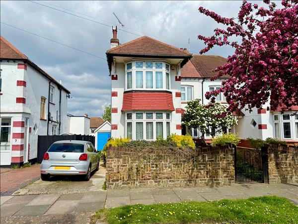 SOLD OFF MARKET * Leigh on Sea